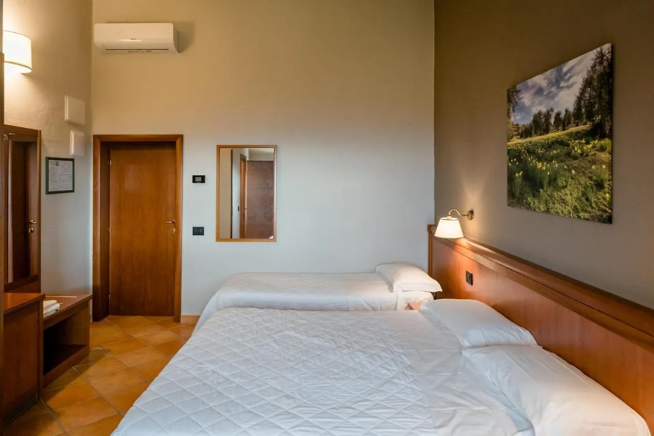 **  Hotel La Scottiglia E Ristorante Seggiano Italy