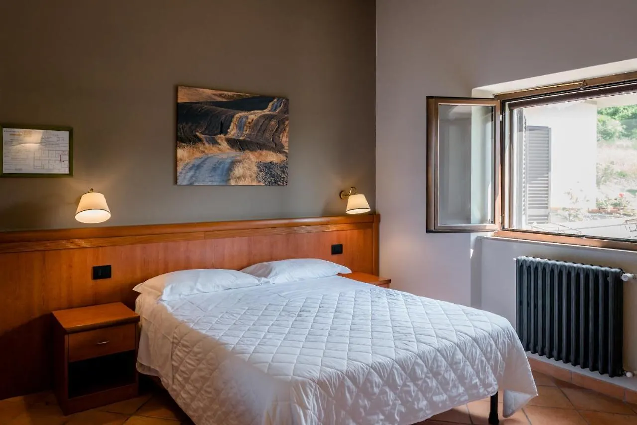 Hotel La Scottiglia E Ristorante Seggiano 2*,  Italy